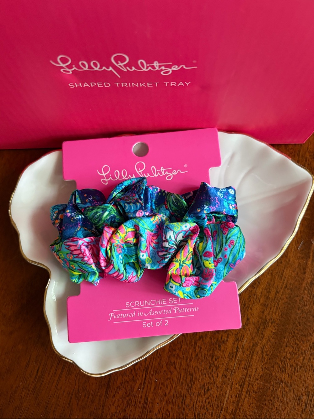 NWT Lilly Pulitzer Scrunchie set of 2